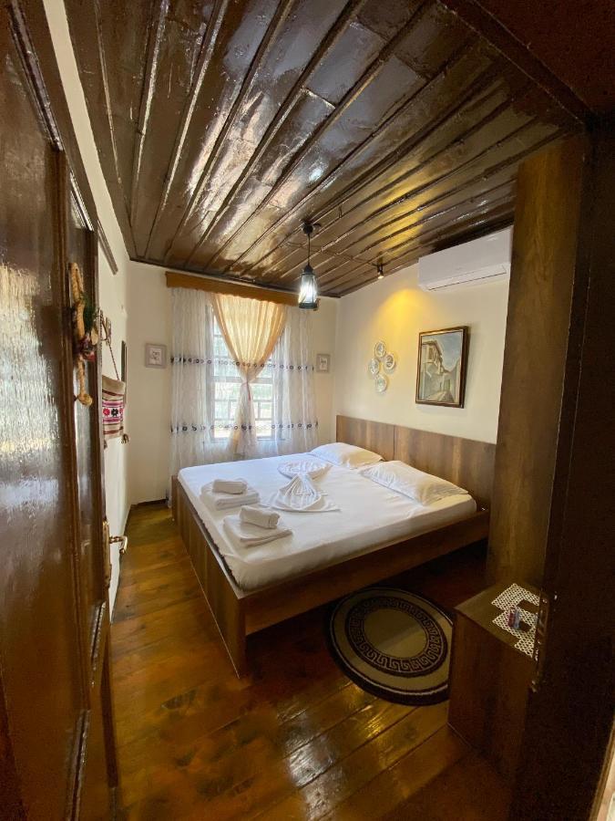 Restaurant & Guest House Semani Berat Eksteriør billede